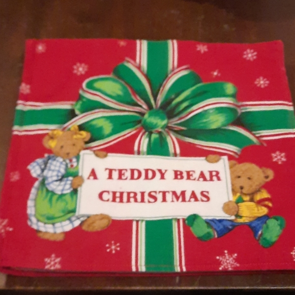 VIP LIBRARY CLOTH CHRISTMAS STORYBOOK Other - A TEDDY BEAR CHRISTMAS  , SOFT CLOTH STORYBOOK.